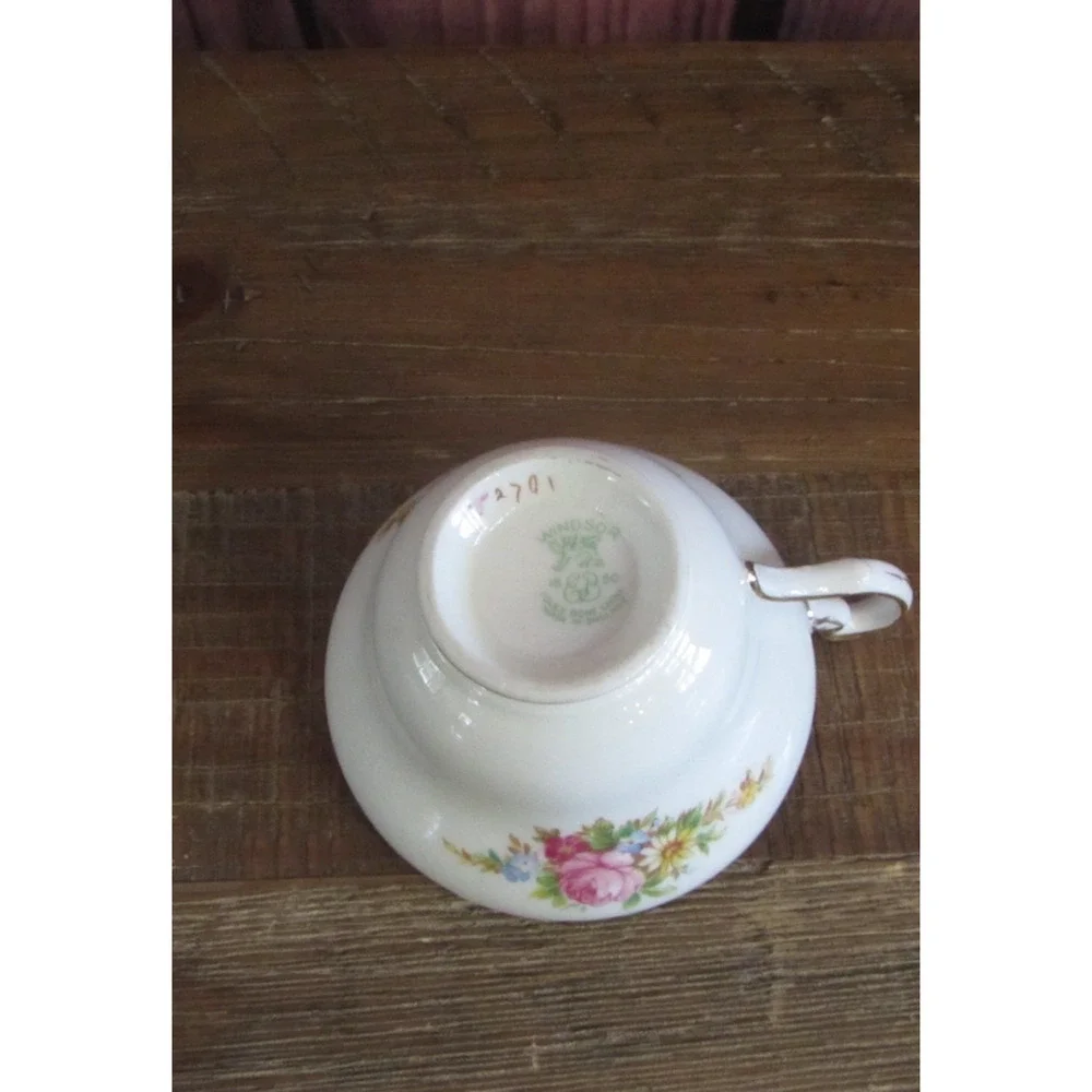 VTG 50's E.B. Foley Windsor Green Lattice Cup Saucer Scalloped Gold Trim England